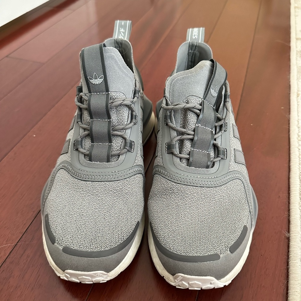 Adidas NMD V3